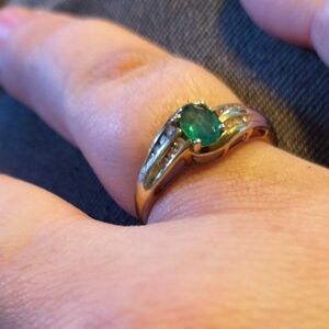 Elegant  Antique 10k Gold And Emarald With Diamond Accents Ring Size 7